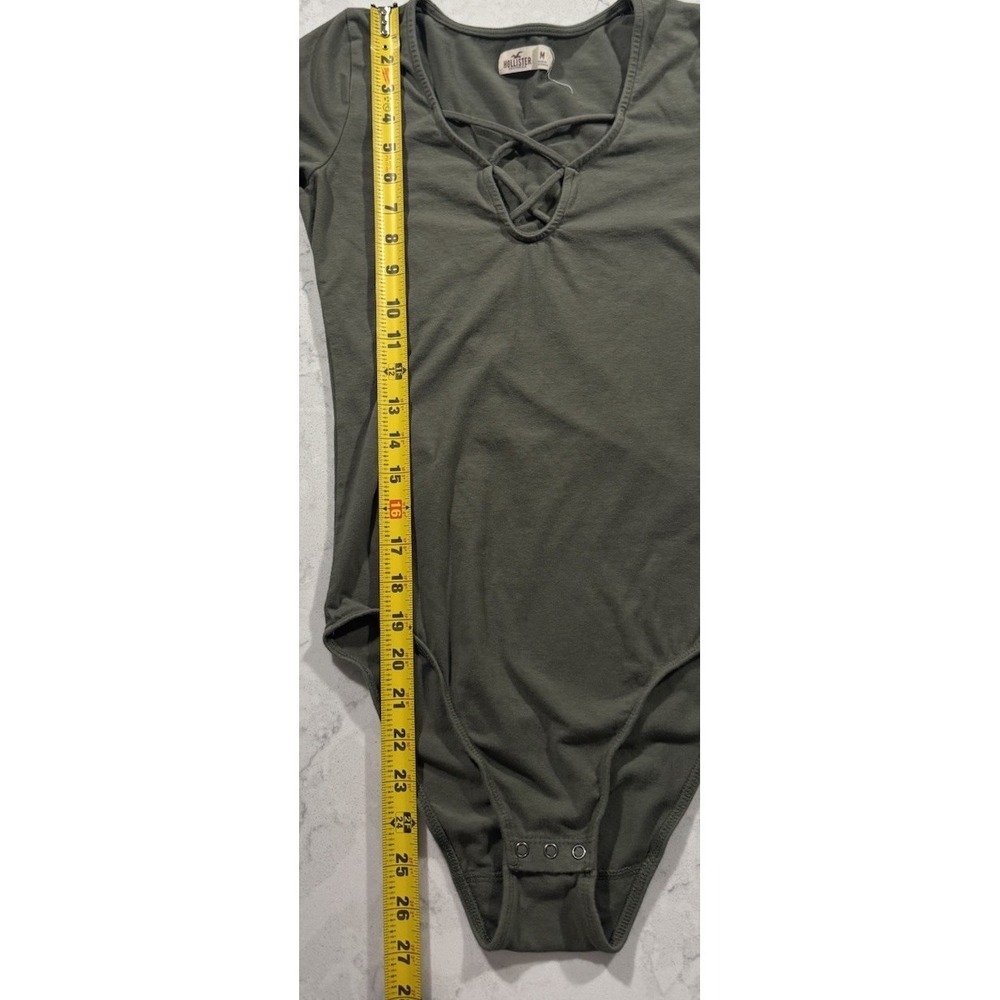 Hollister Bodysuit Womens Medium Green Long Sleeve Crisscross V-Neck Stretch - Picture 6 of 8